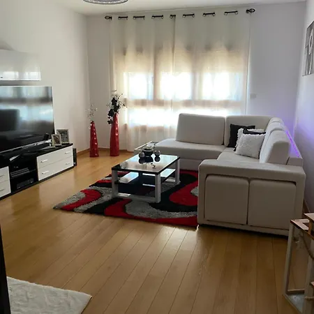 Nuriahboutique Homestay Sacavem